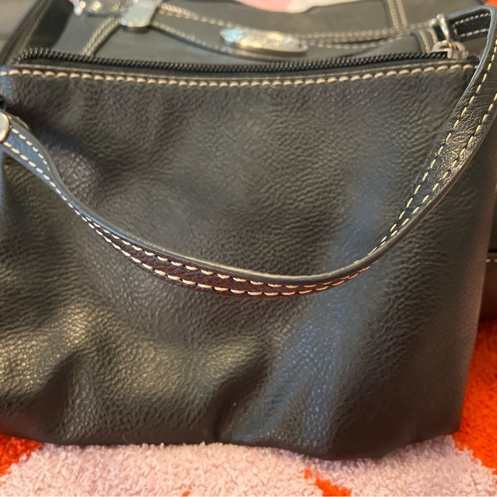 b.o.c. Black Crossbody Bag with Detachable Wristlet Pouch - Picture 3 of 6